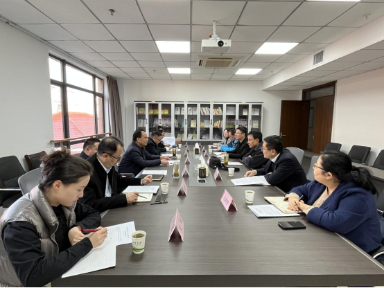 安徽省糧食和物資儲備局、中國農業(yè)發(fā)展銀行安徽省分行赴淮糧集團考察調研秋糧收儲工作